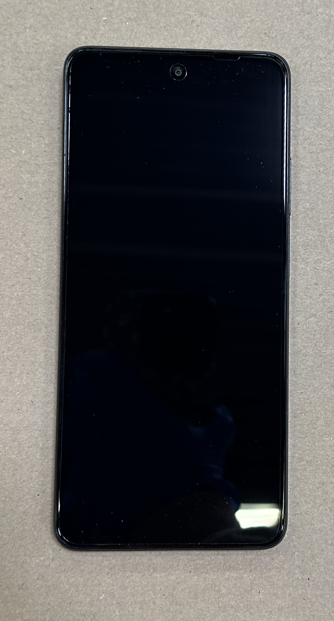 OUTLET  Smartfon OPPO A40 4/128GB Czarny 4G (LTE) 