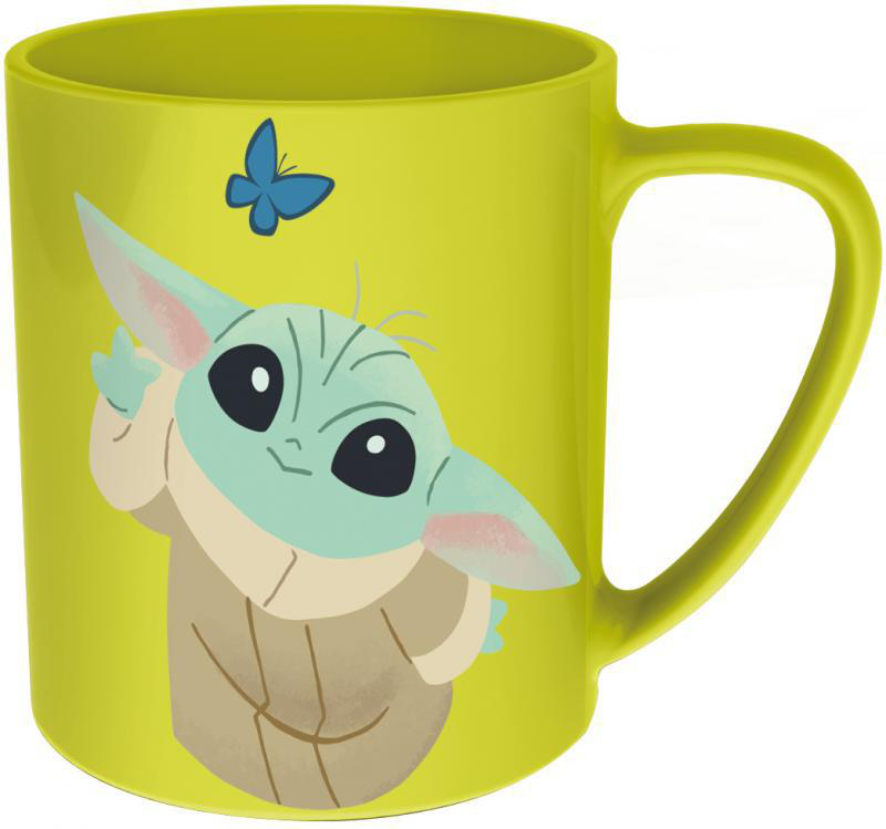 Grüner Becher mit Grogu-Illustration und einem blauen Schmetterling.