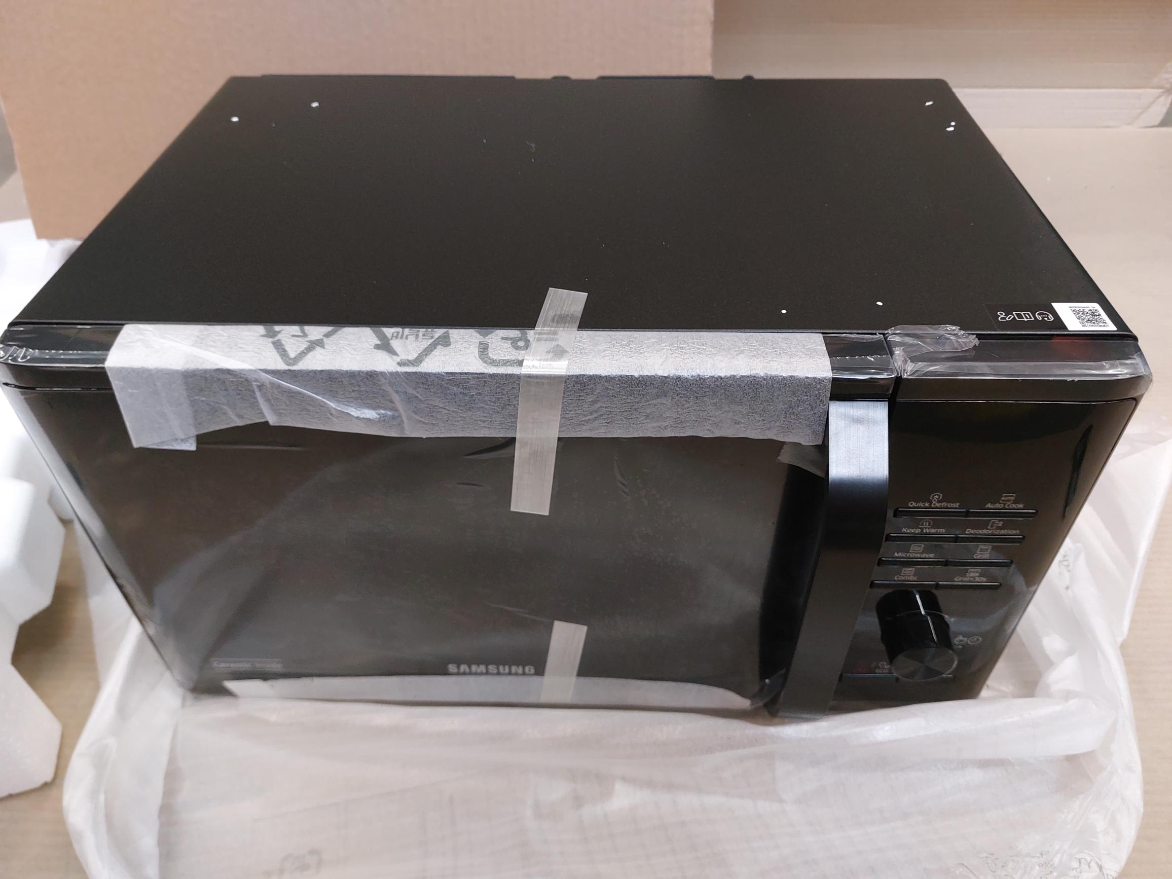 OUTLET Kuchenka mikrofalowa SAMSUNG MG23K3515AK/EO z grillem 23l Czarny