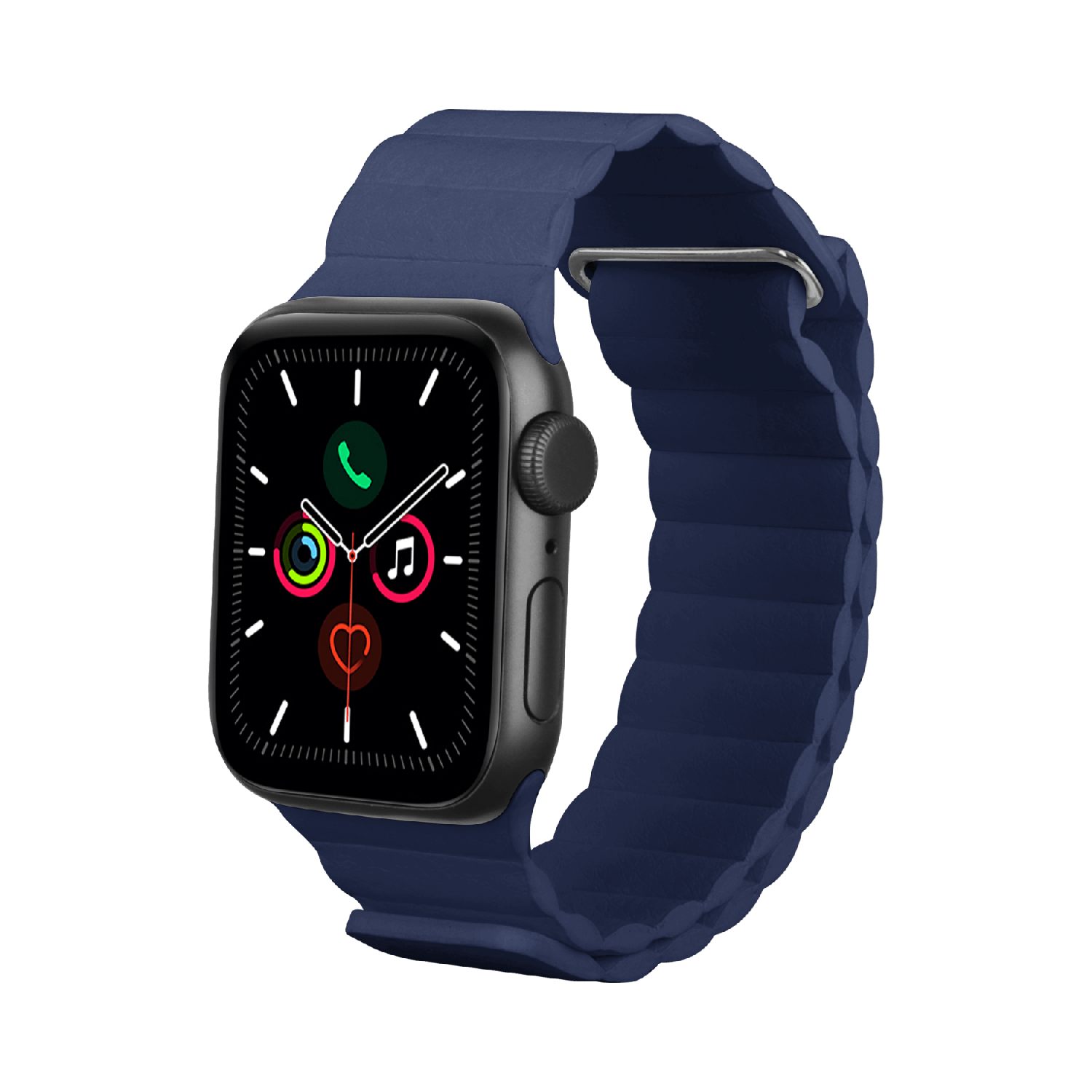 Een Apple Watch met een donkergrijze kast en een marineblauwe magnetische band. De wijzerplaat toont apps en de tijd. Zwarte achtergrond.