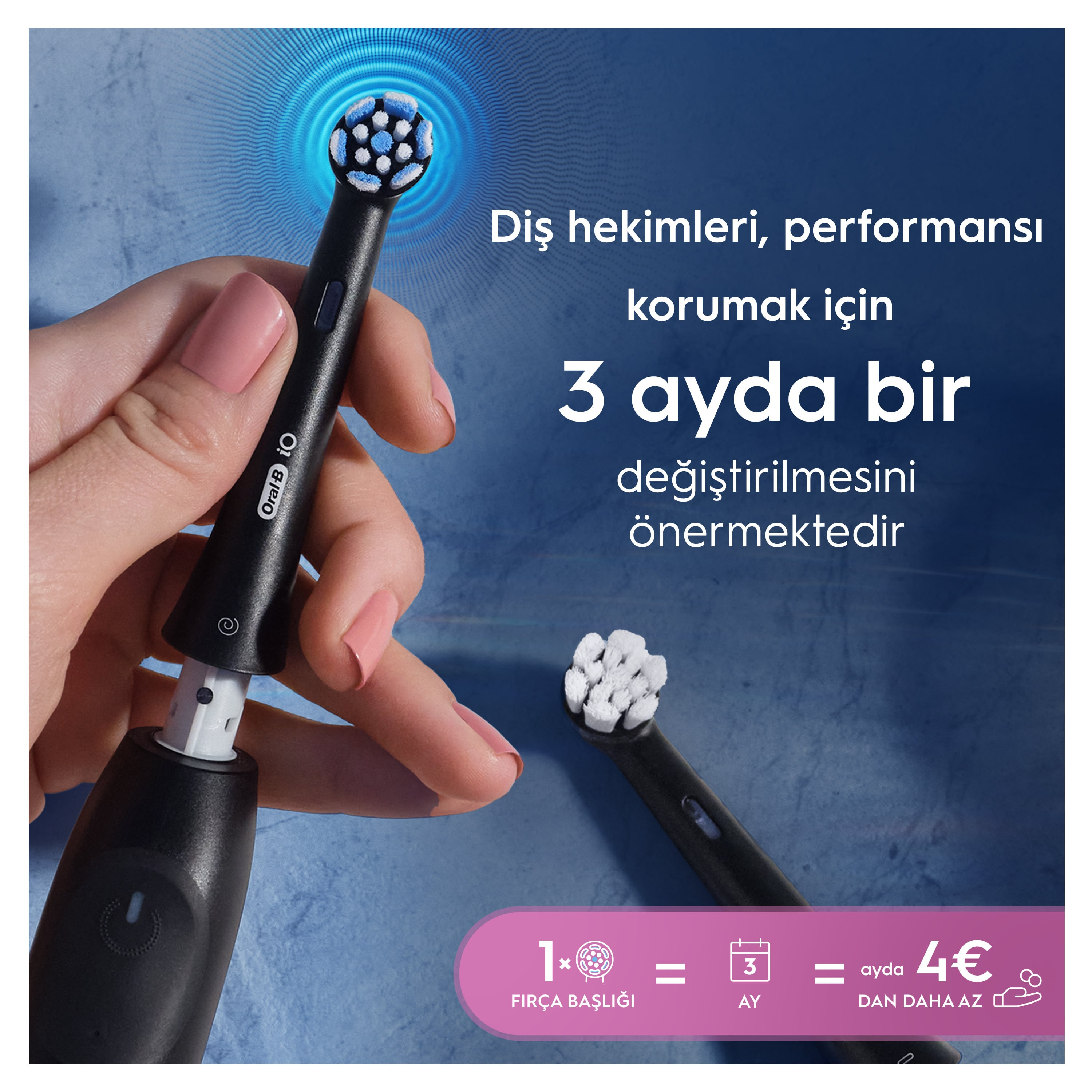 3 ayda bir değiştirilmesi gerektiği belirtilen metinle siyah elektrikli diş fırçası.
