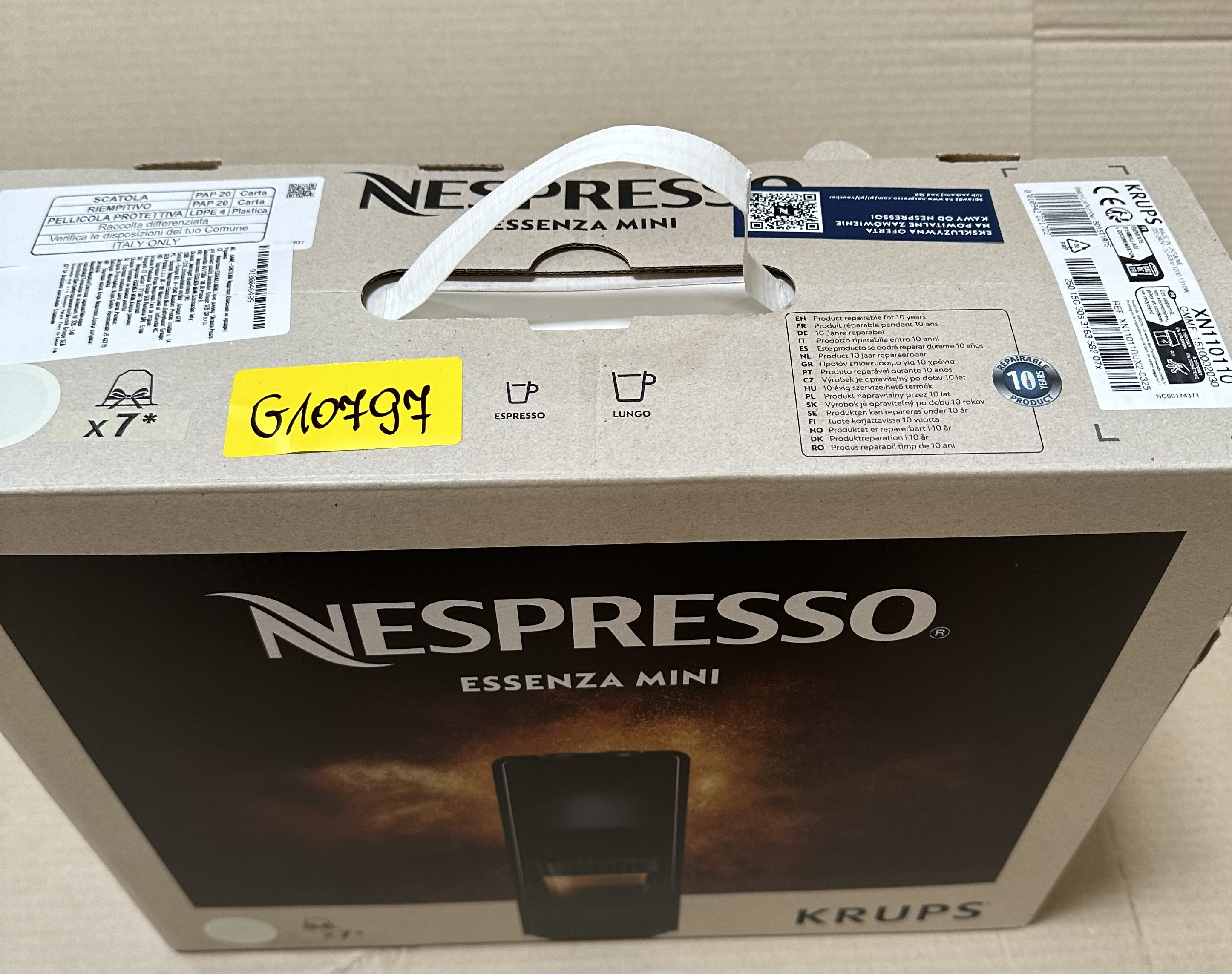 OUTLET Ekspres na kapsułki KRUPS-NESPRESSO Essenza Mini XN1101 Biały 