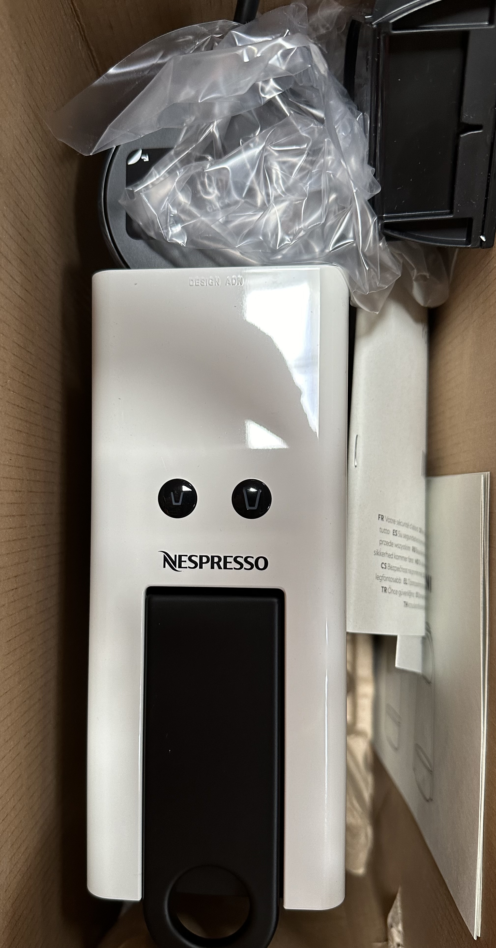 OUTLET Ekspres na kapsułki KRUPS-NESPRESSO Essenza Mini XN1101 Biały 