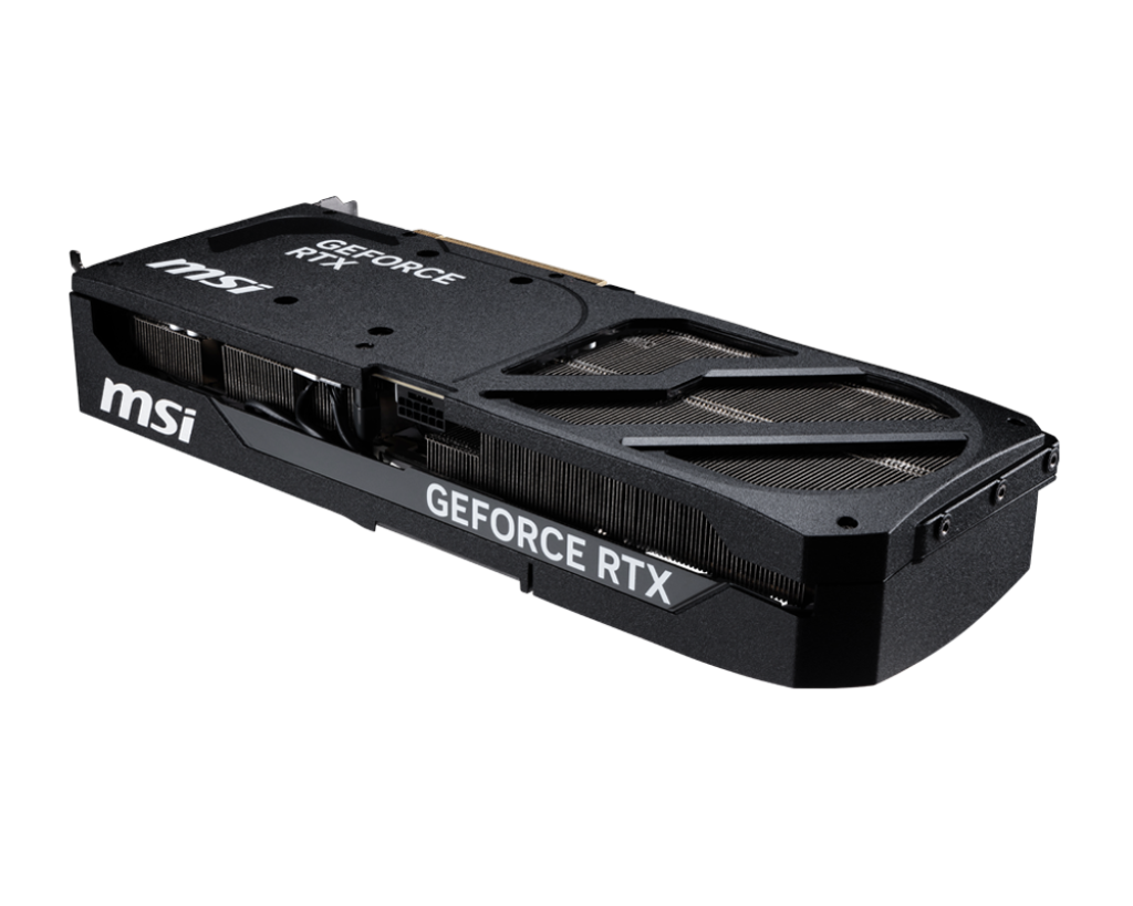 Siyah MSI GeForce RTX grafik kartı siyah arka plan üzerinde, özelliklerini göstermek için açılı.