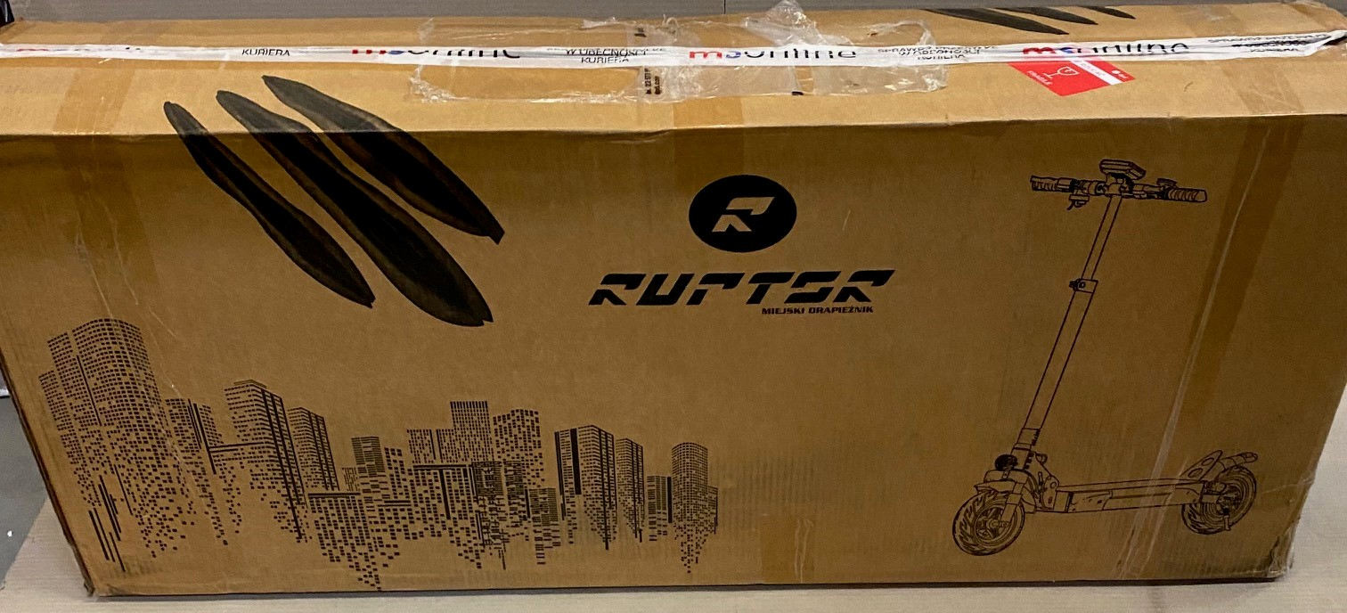 Karton z ilustracją skutera. Marka to RUFFTER, a tekst jest po polsku.