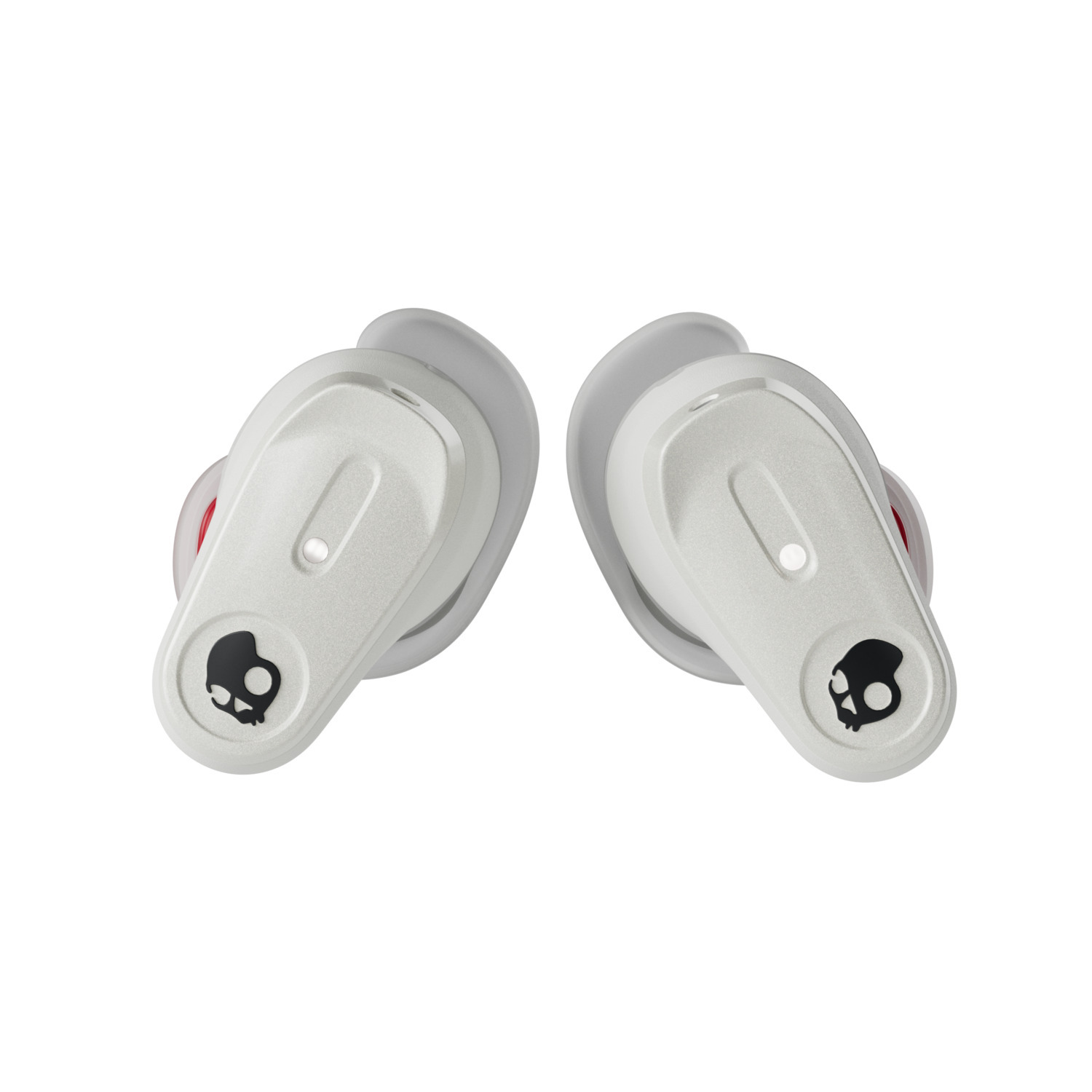 Zwei weiße Skullcandy kabellose Ohrhörer mit Totenkopf-Logos, auf weißem Untergrund.