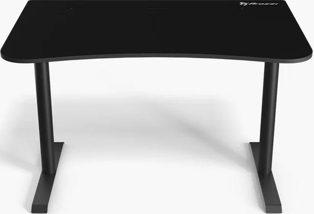 Schwarzer geschwungener Schreibtisch mit schwarzen Beinen, weißer Hintergrund.