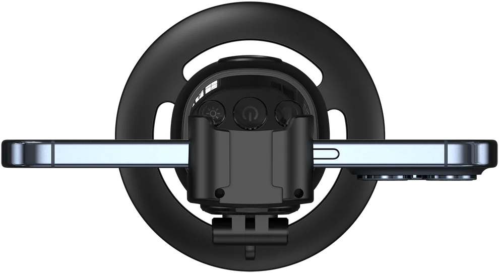Telefon an einem schwarzen Gimbal befestigt. Das Telefon ist im Fokus.