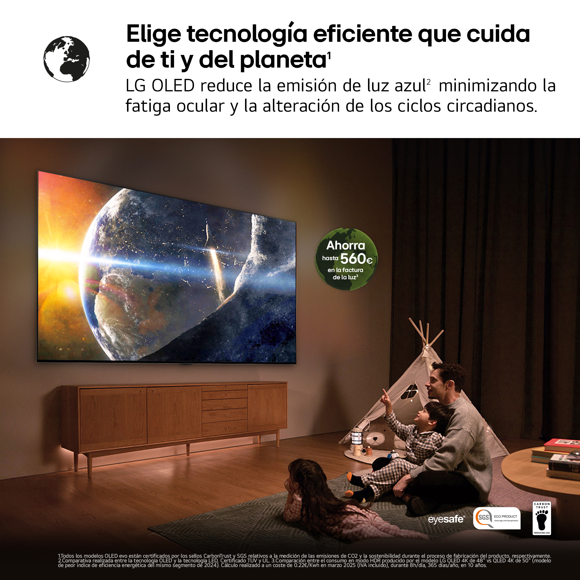 Una familia viendo un televisor que muestra una imagen de la Tierra con texto sobre LG OLED y cuidado ocular.