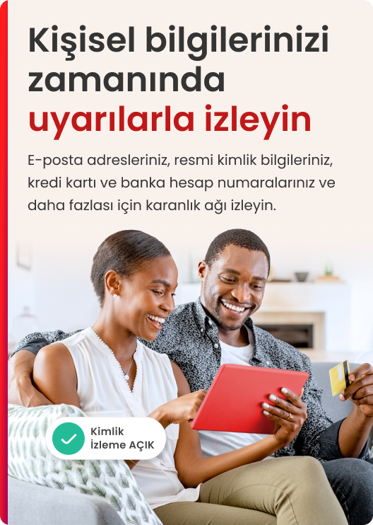 Çift tablet bilgisayara gülümserken. Metin 'Kişisel bilgilerinizi izleyin' diyor.