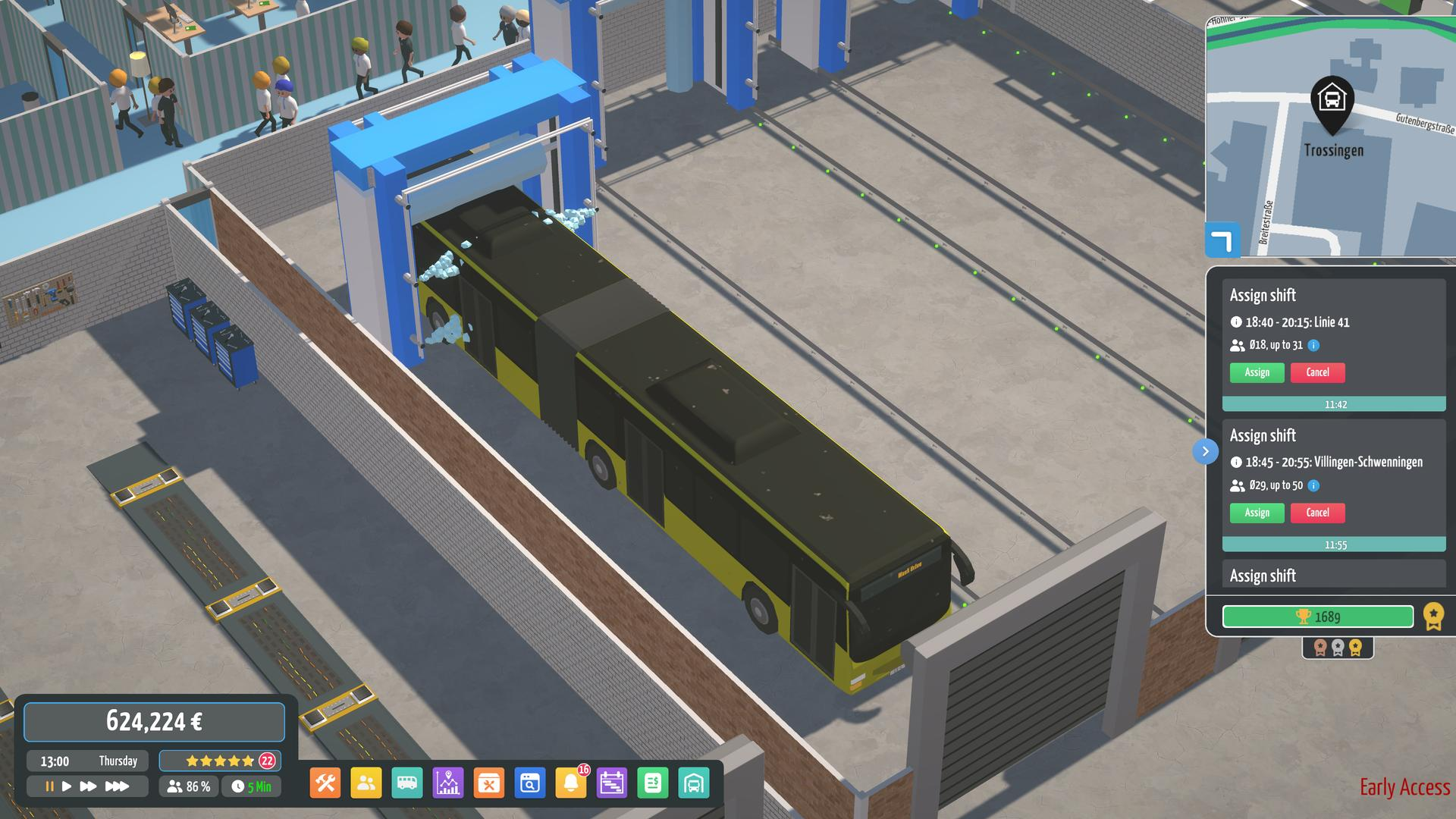 Bus-Simulator-Spielbildschirm, der einen Bus in einer Garage wäscht, mit UI-Elementen.