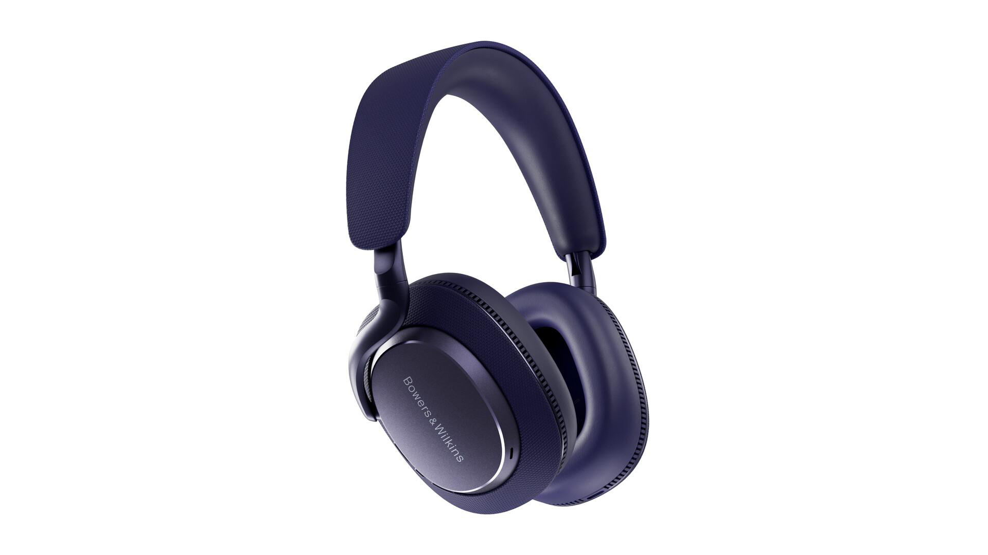 Dunkelblaue Bowers & Wilkins Kopfhörer auf weißem Hintergrund. Das Logo ist sichtbar.