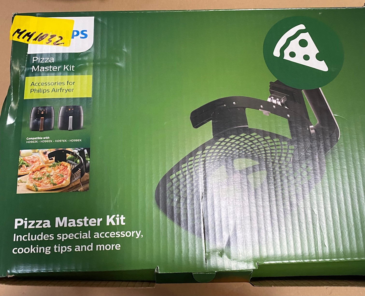 Pudełko Philips Airfryer Pizza Master Kit z obrazkami akcesoriów.