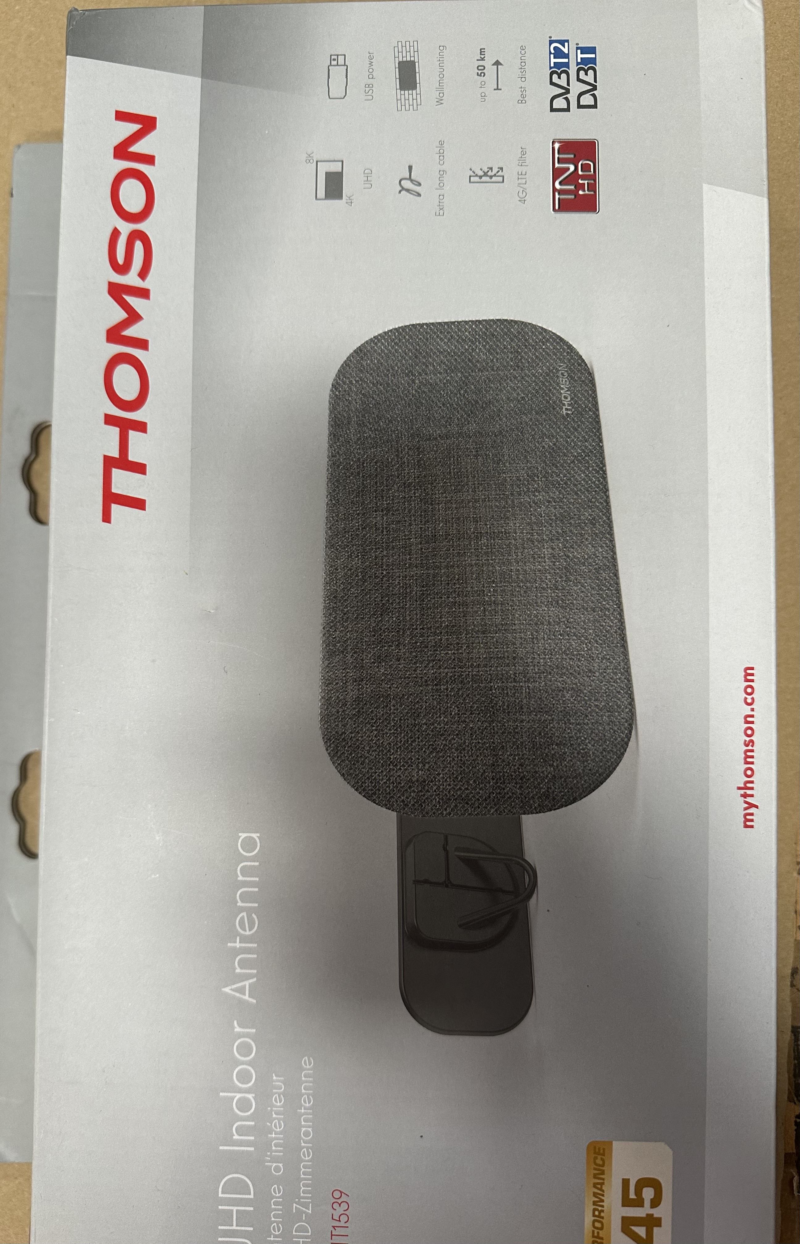 Antena wewnętrzna Thomson z podstawką, obsługuje 4K/8K UHD, zasilana z USB.