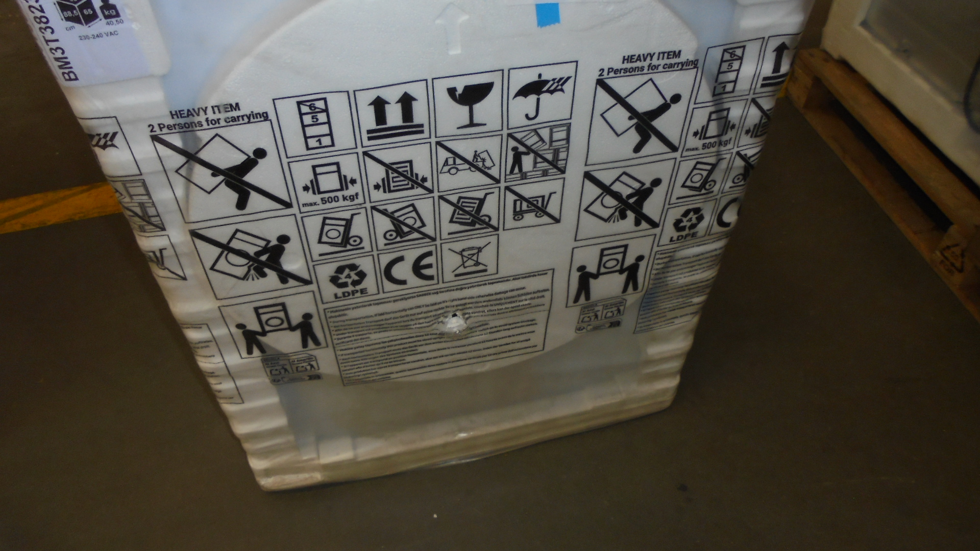 OUTLET  Suszarka z pompą ciepła BEKO BM3T38239WBDC 8kg Biały