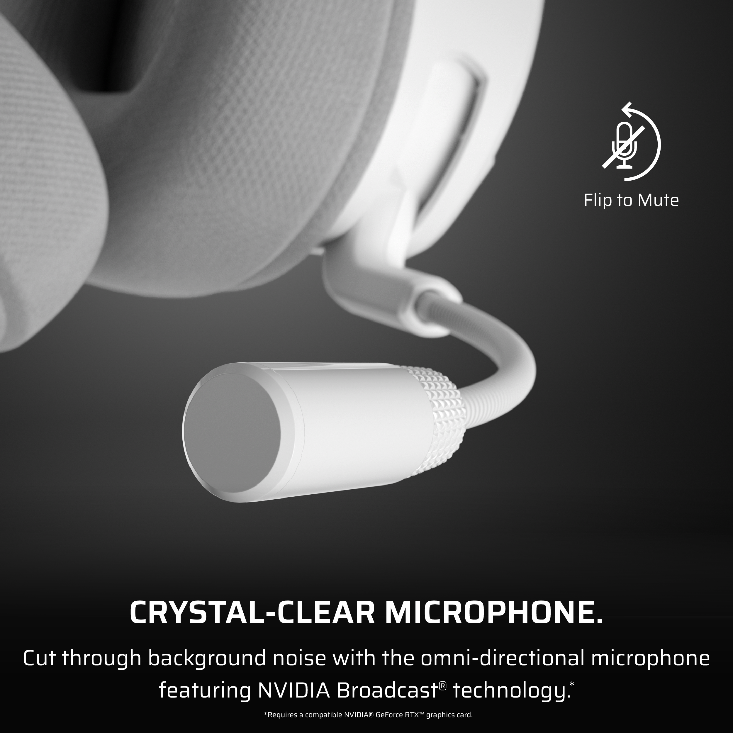 Casque de jeu blanc avec un microphone et du texte sur l'audio clair.