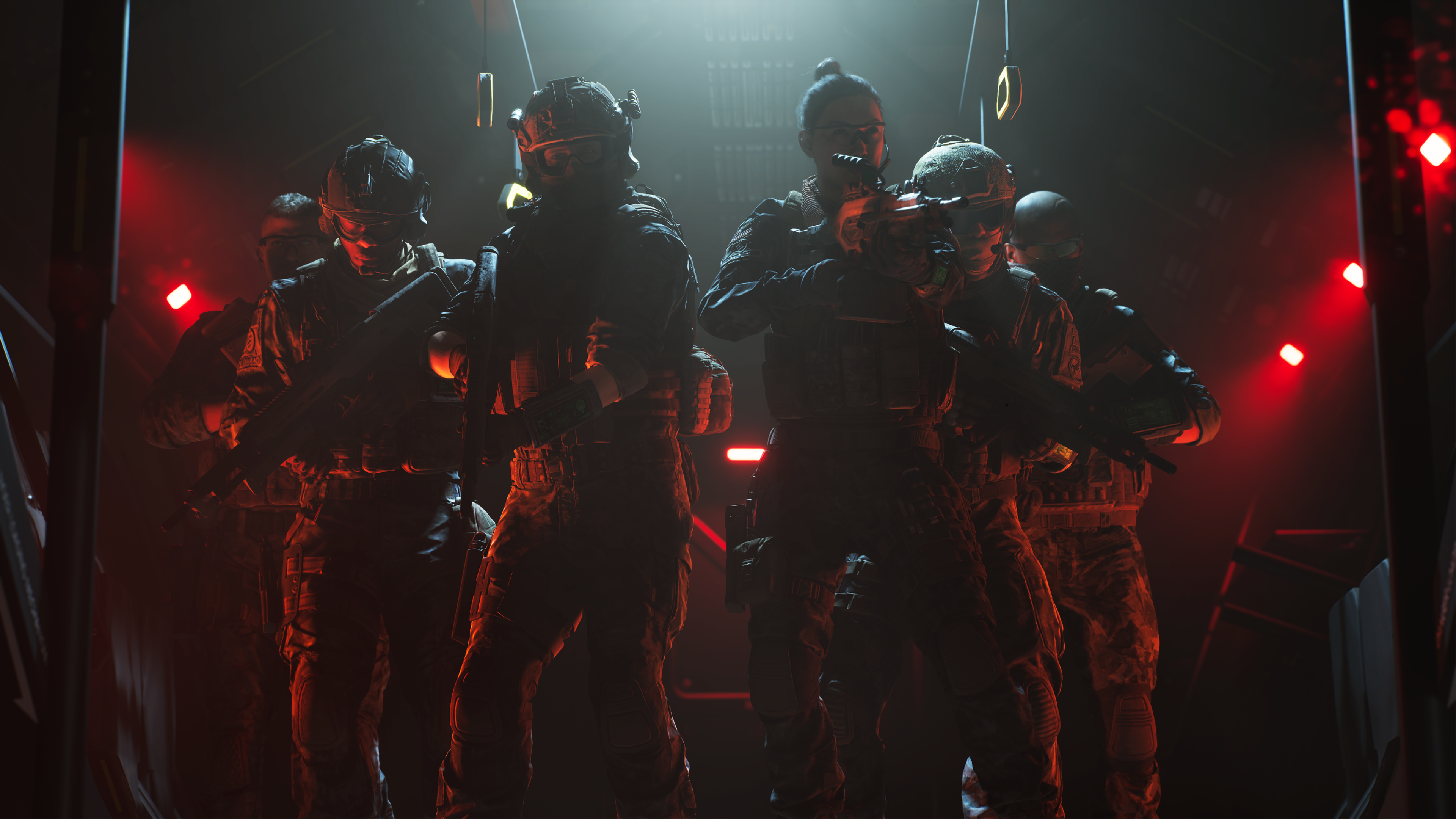 Eine Gruppe von Soldaten in dunklen Uniformen.