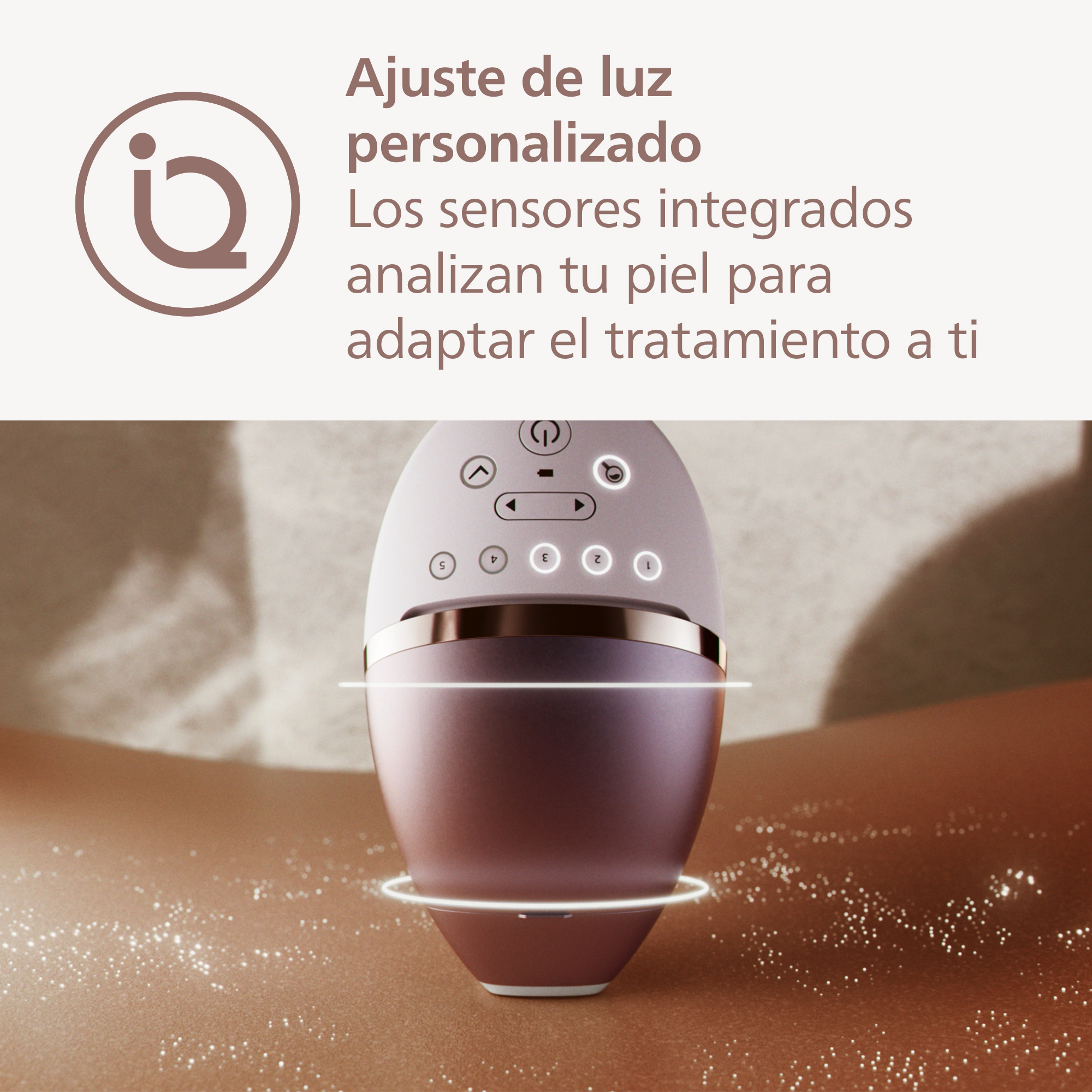 Dispositivo de tratamiento de la piel con cuerpo morado y parte superior blanca, contra piel.