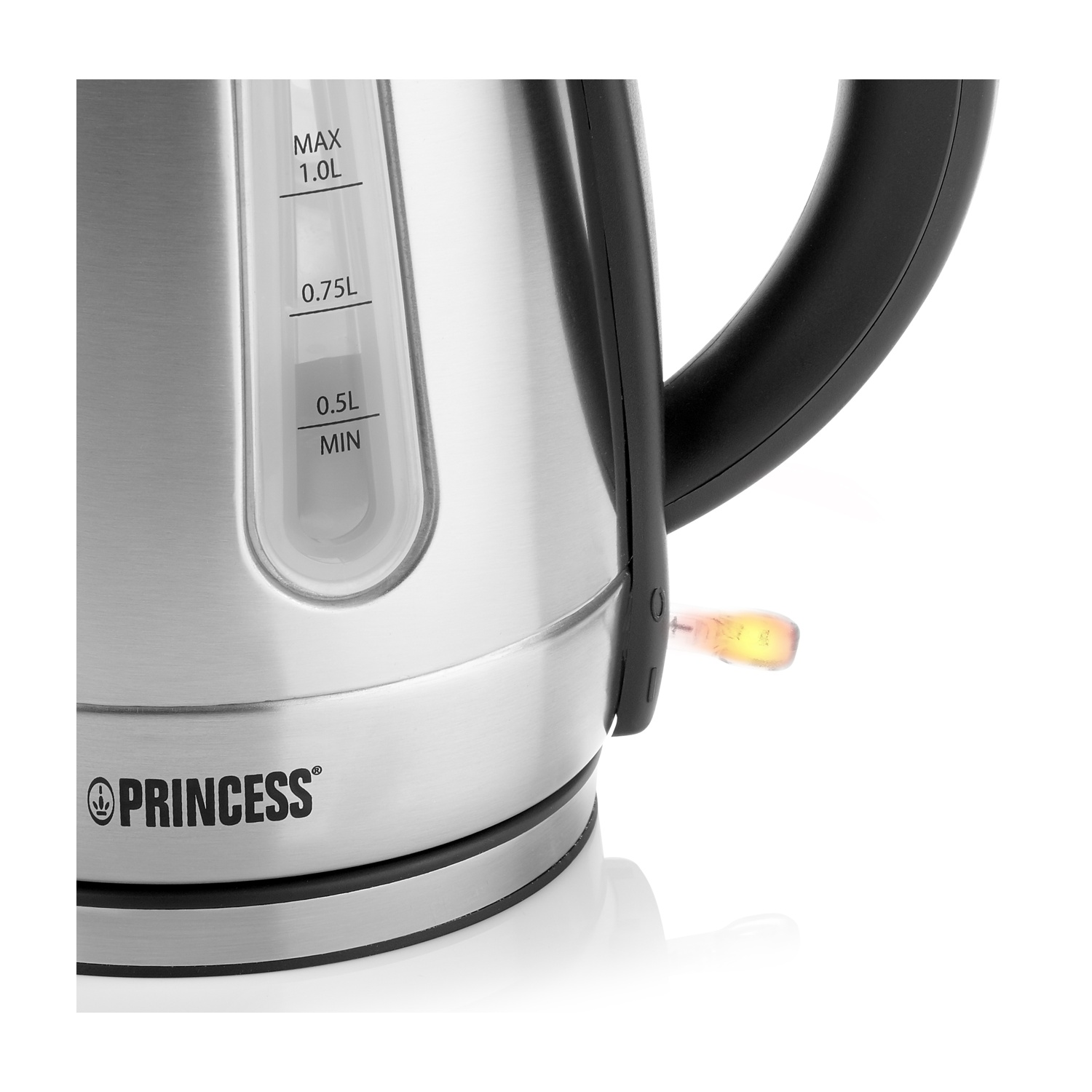 Bollitore elettrico Princess in acciaio inox con pulsante di accensione illuminato e indicatore livello acqua.