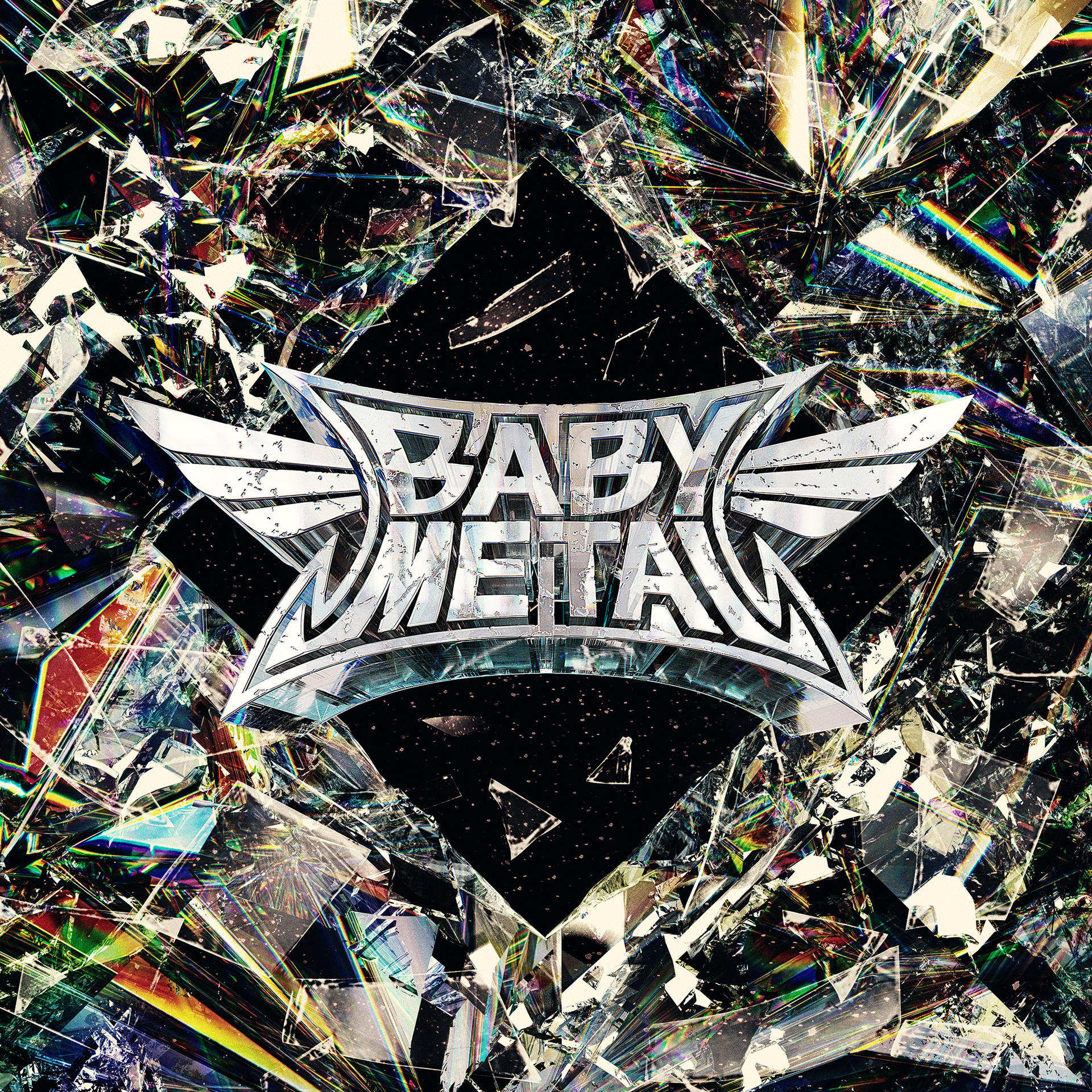 Logo Baby Metal sur fond de verre brisé, avec contour en forme de losange et texte métallique.