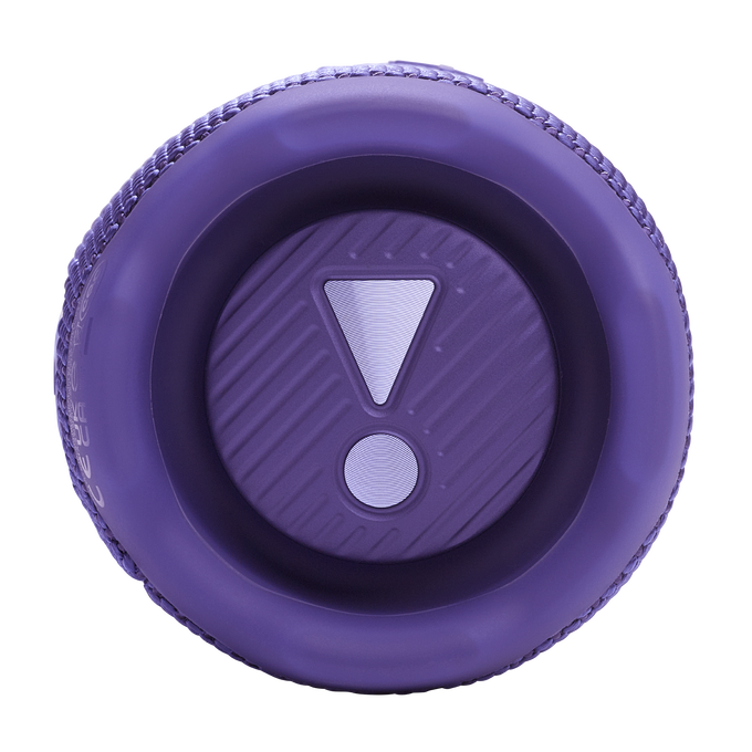 Primer plano de un altavoz JBL púrpura, la parte inferior con un logotipo de signo de exclamación.