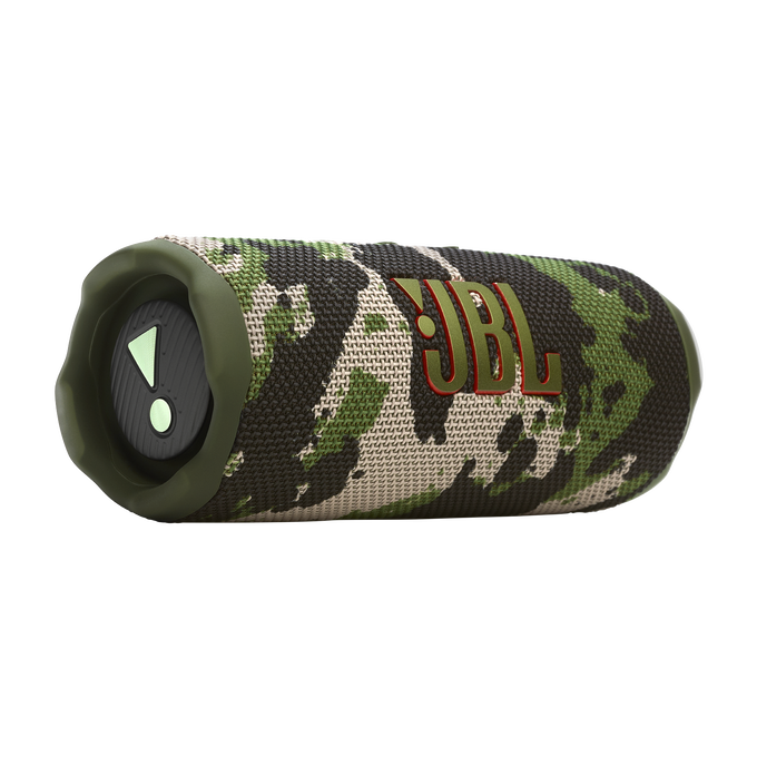 Un altavoz JBL con un patrón de camuflaje. El altavoz tiene un botón de encendido verde y el logotipo JBL.