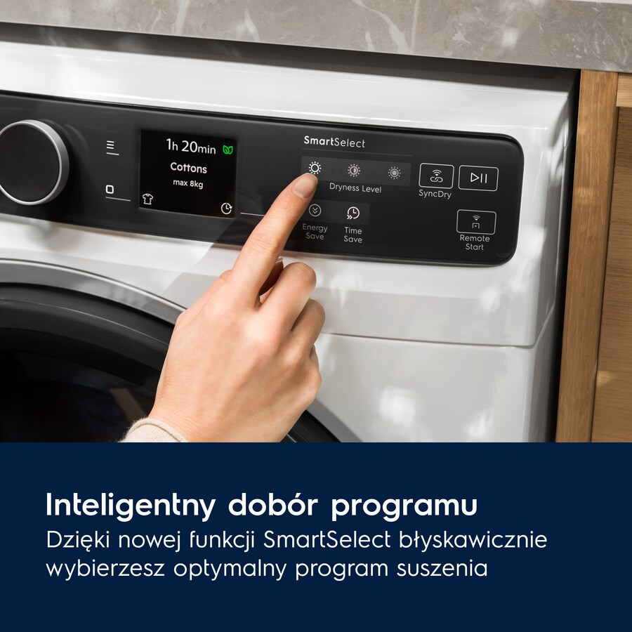 Biały panel sterowania pralki z ręką naciskającą przycisk.