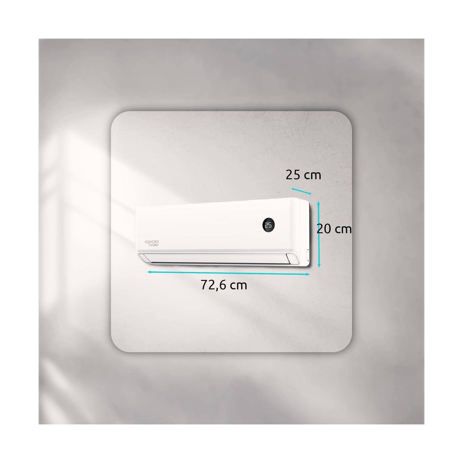 Condizionatore bianco su superficie quadrata grigia con dimensioni: 72,6 cm largo, 20 cm alto, 25 cm profondo.
