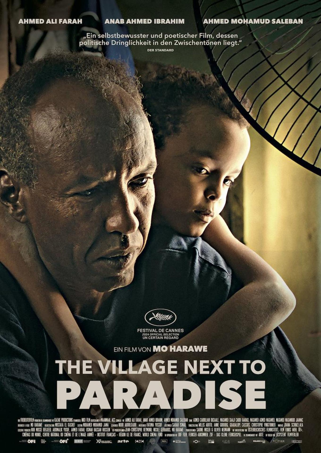 Filmposter für 'The Village Next to Paradise'. Ein Mann hält ein Kind; Text und Filmabspann darunter.
