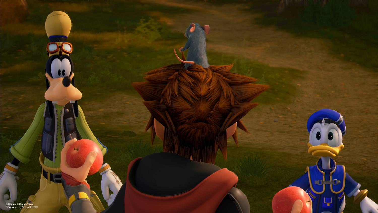 Goofy, Sora y el Pato Donald con una rata en la cabeza de Sora, sosteniendo manzanas.