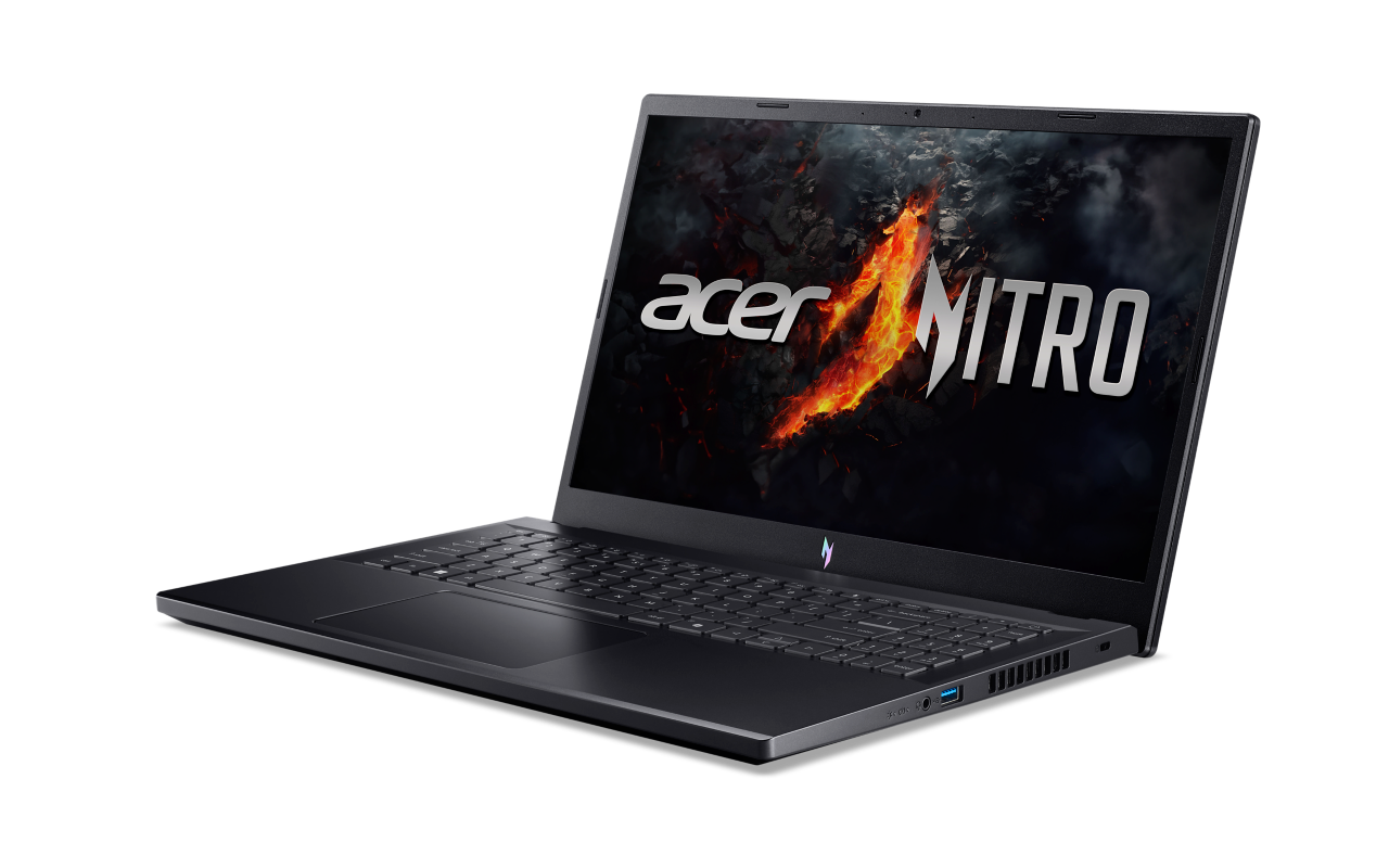 Acer Nitro Laptop auf dunklem Hintergrund, Bildschirm an.