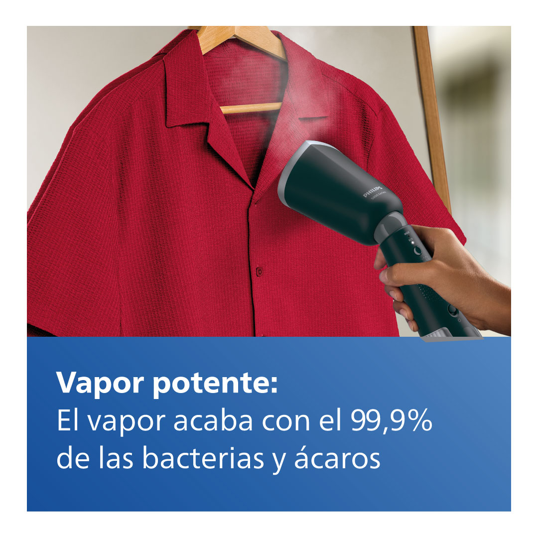 Plancha a vapor planchando camisa roja en percha, con texto sobre eliminación de bacterias y ácaros.