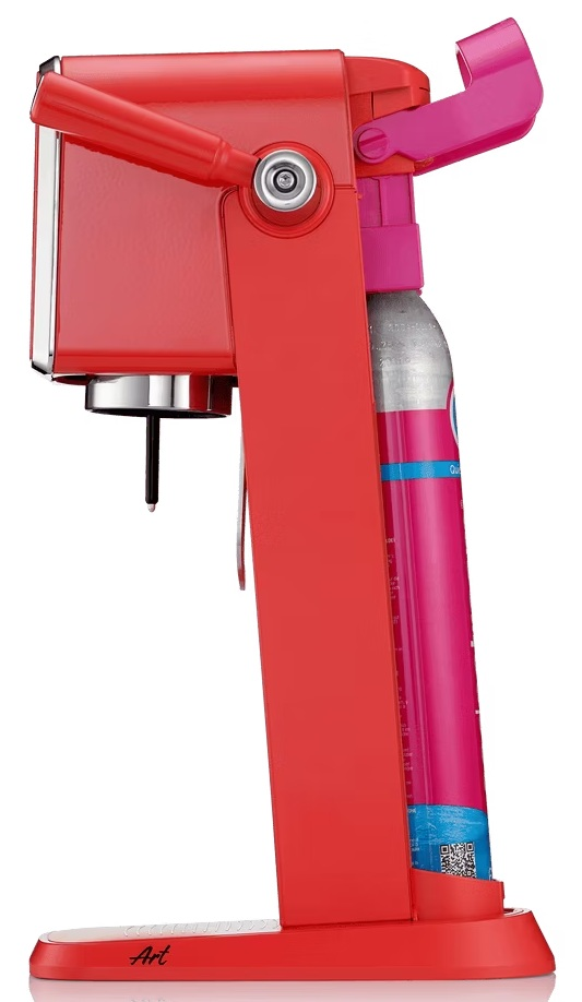 Czerwone urządzenie do robienia sody z różowym cylindrem CO2. Ma dźwignię i słowo Art.