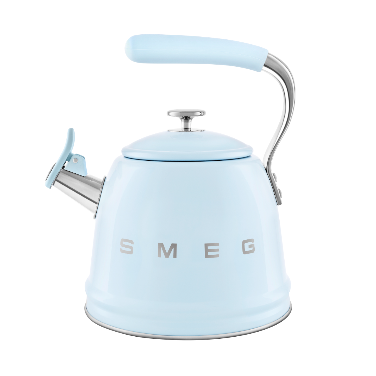 Hellblaue SMEG-Kanne mit silbernem Griff und Ausguss, auf schwarzem Hintergrund.