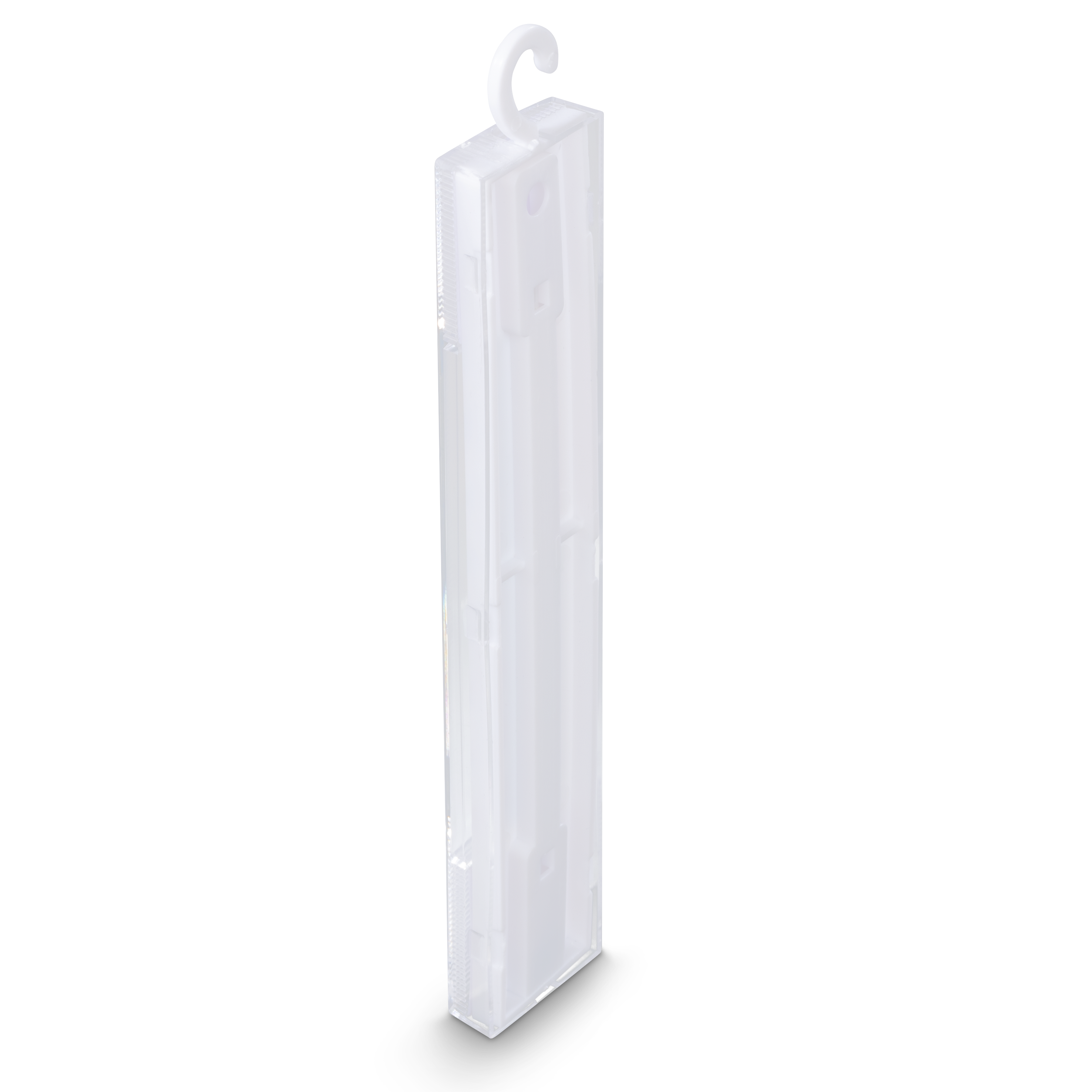 Eine transparente Plastikhülle mit weißem Haken, die mehrere transparente Plastikstreifen enthält.