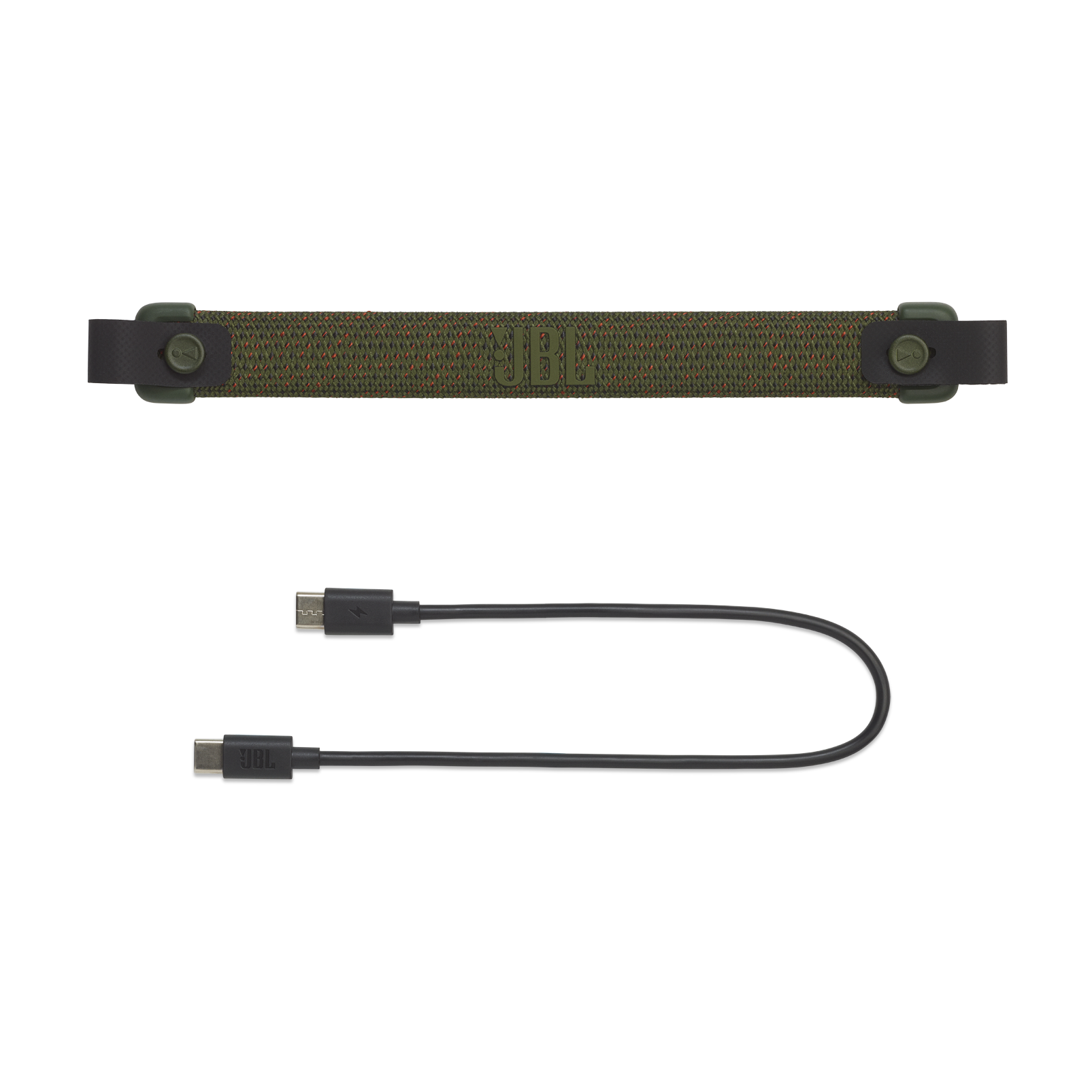 Yeşil detaylara sahip JBL boyun bandı ve beyaz arka plan üzerinde iki USB kablosu.