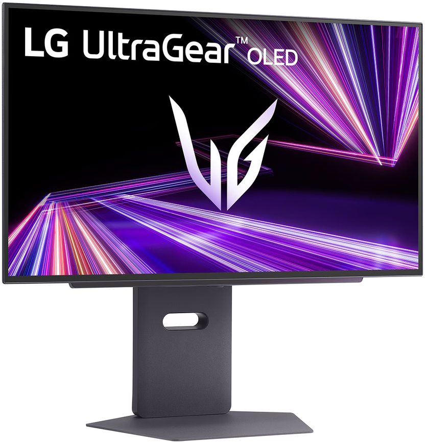 LG UltraGear OLED monitor állványon. Lila és fehér csíkok a képernyőn, fekete háttér.