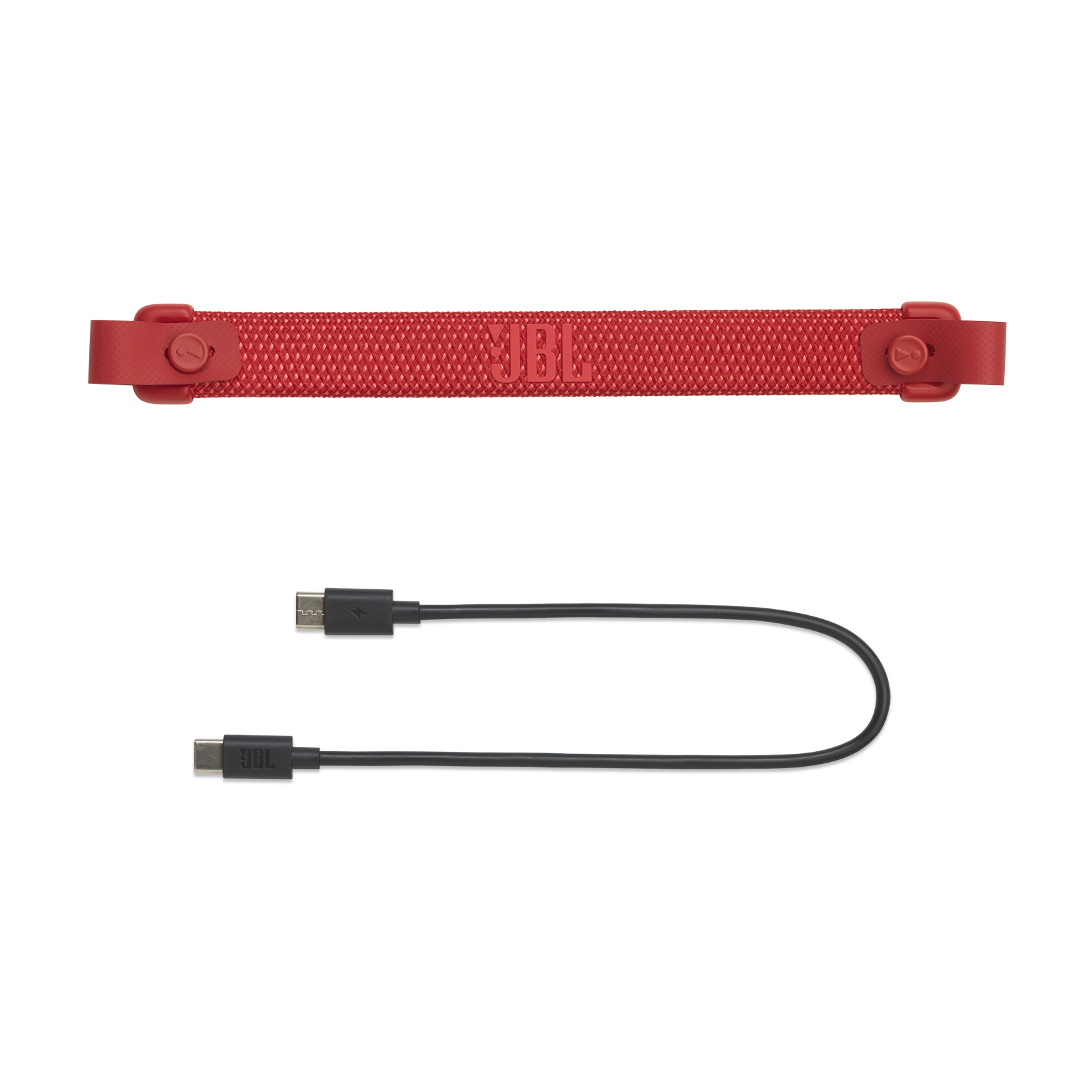 Kırmızı kumaş kayış ve USB-C ve USB konektörlü iki siyah USB kablosu, beyaz bir arka plan üzerinde.