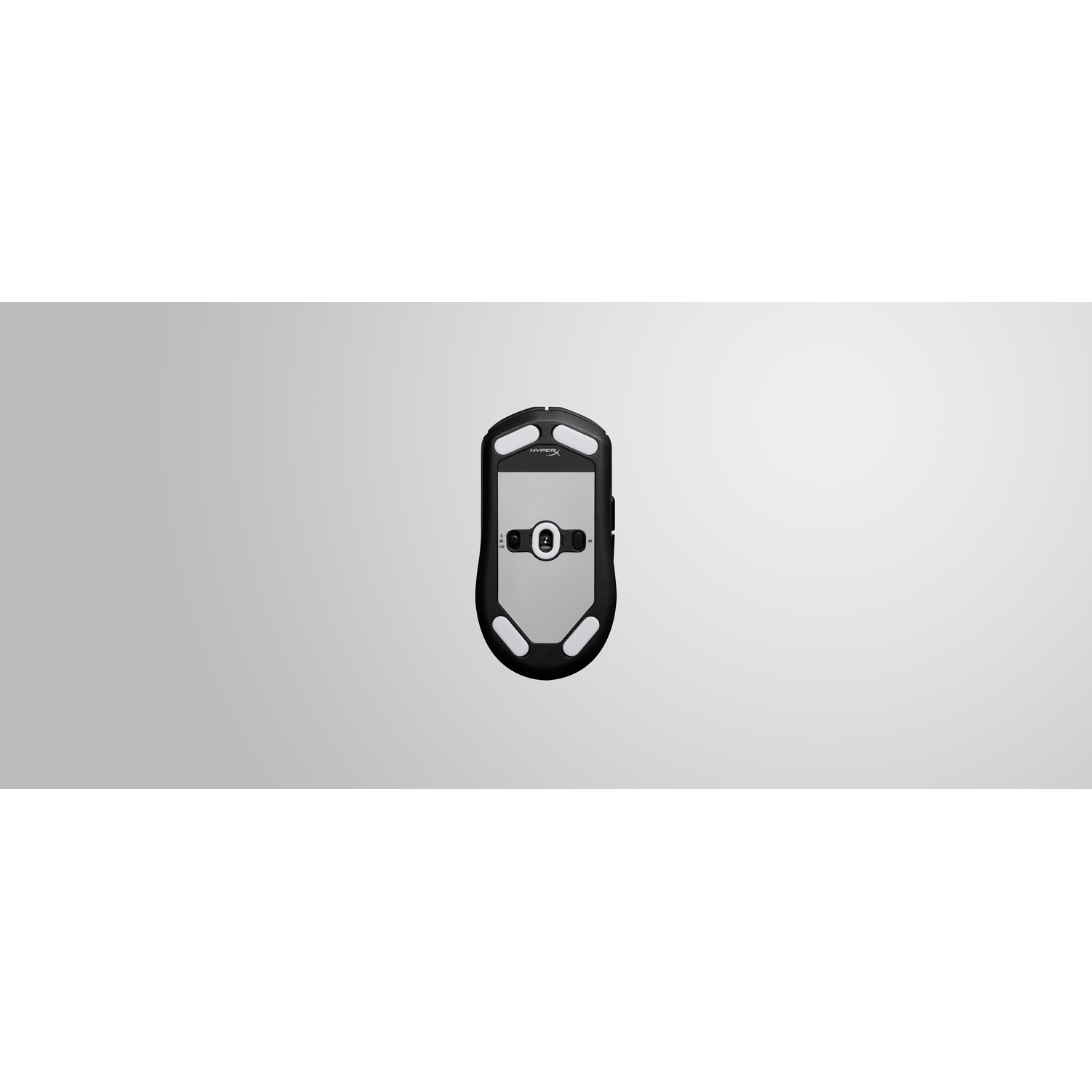 Zwarte headset met microfoon, tegen een zwarte achtergrond.