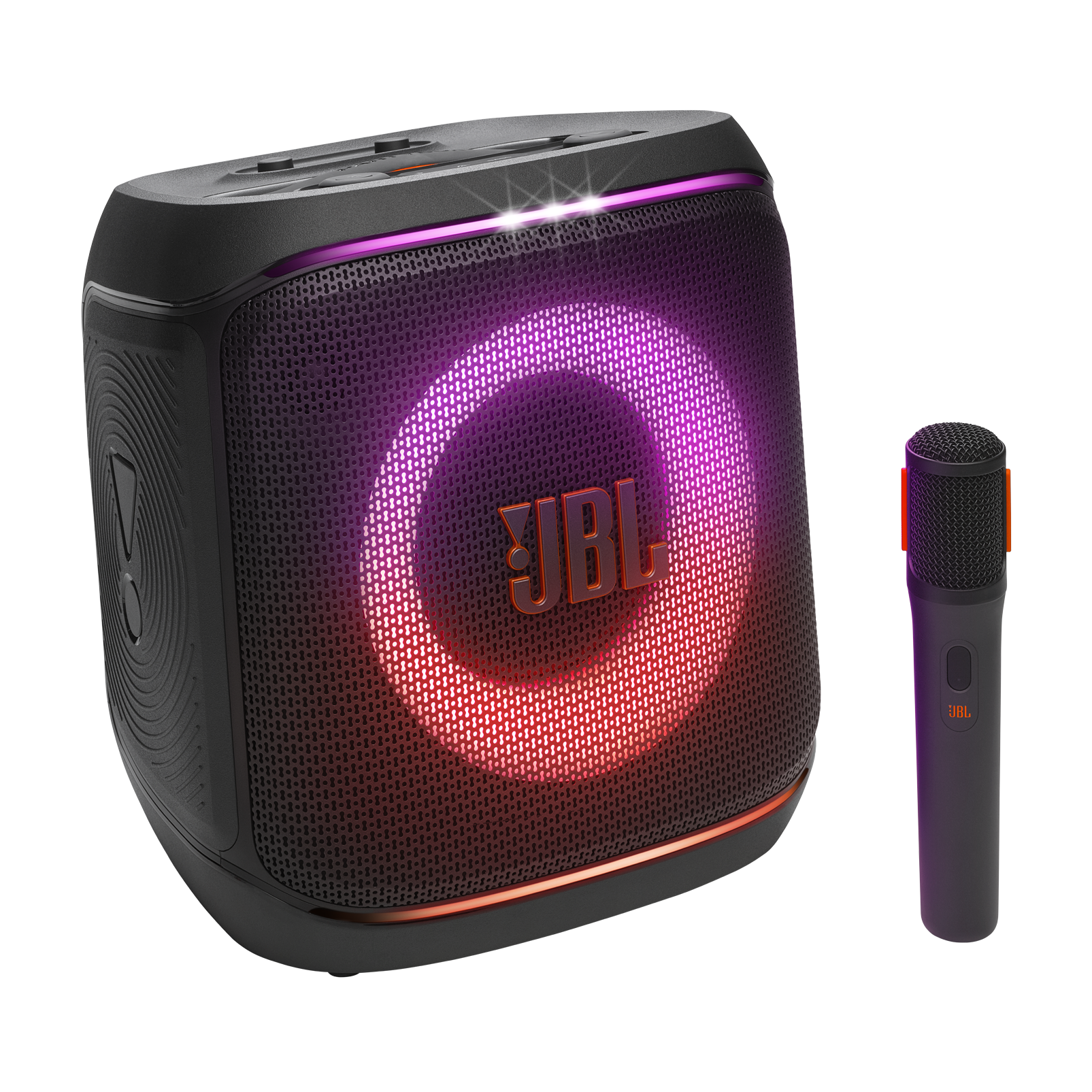Pembe/kırmızı dairesel ışığa ve mikrofona sahip siyah hoparlör. Hoparlörde ve mikrofonda JBL logosu. Siyah arka plan.