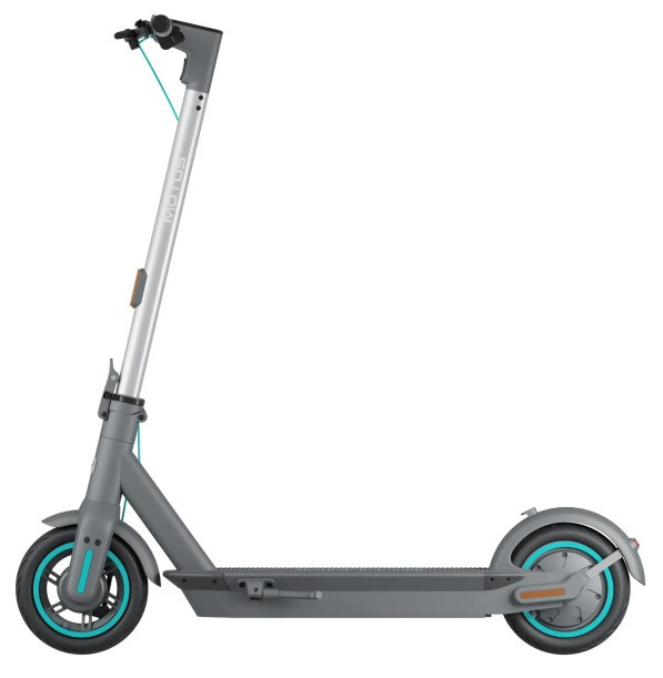 Szaro-srebrna hulajnoga elektryczna. Niebieskie akcenty na kołach i kierownicy.