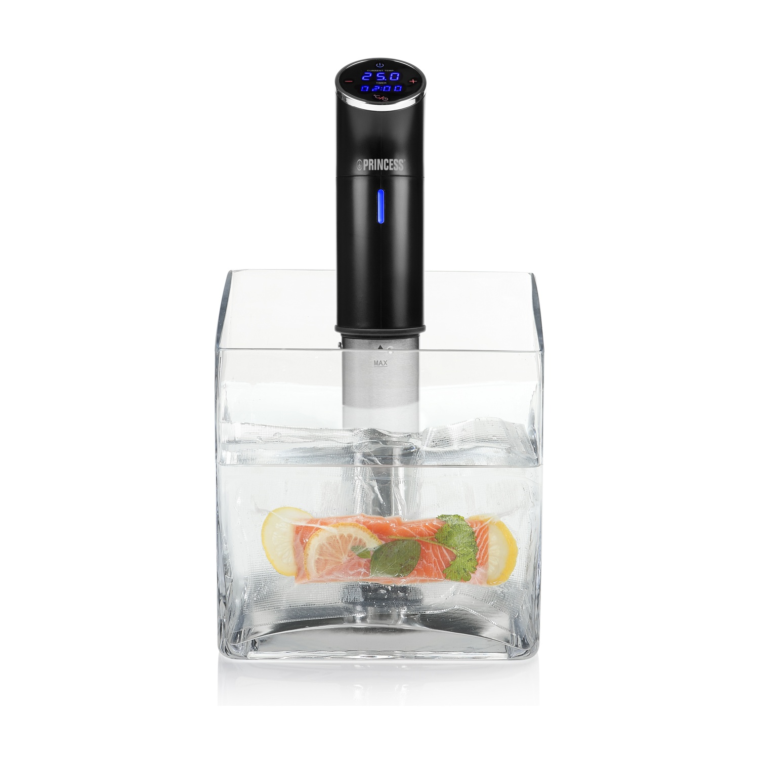 Una macchina per la cottura sous vide nera in una pentola di metallo con ingredienti.