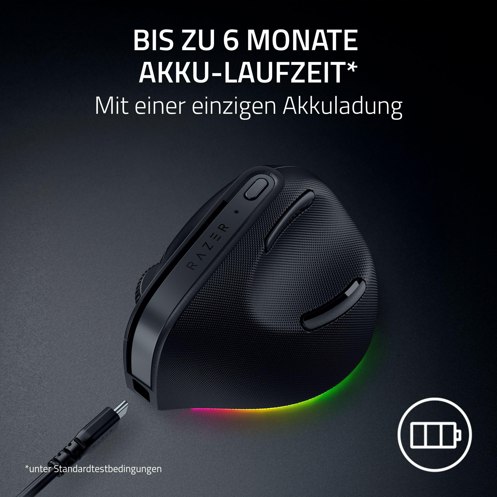 Schwarze ergonomische Maus mit Text über die Akkulaufzeit. Schwarzer Hintergrund.