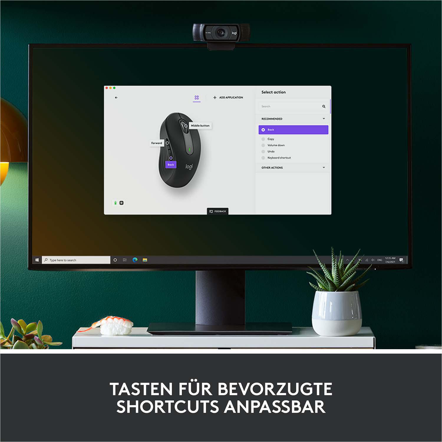 Computermonitor mit Webcam, Mauskonfigurationsbildschirm, weißer Hintergrund.