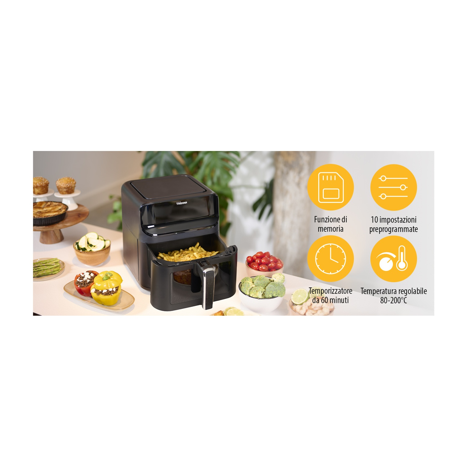 Friggitrice ad aria con cibo e icone per funzioni come memoria e timer.