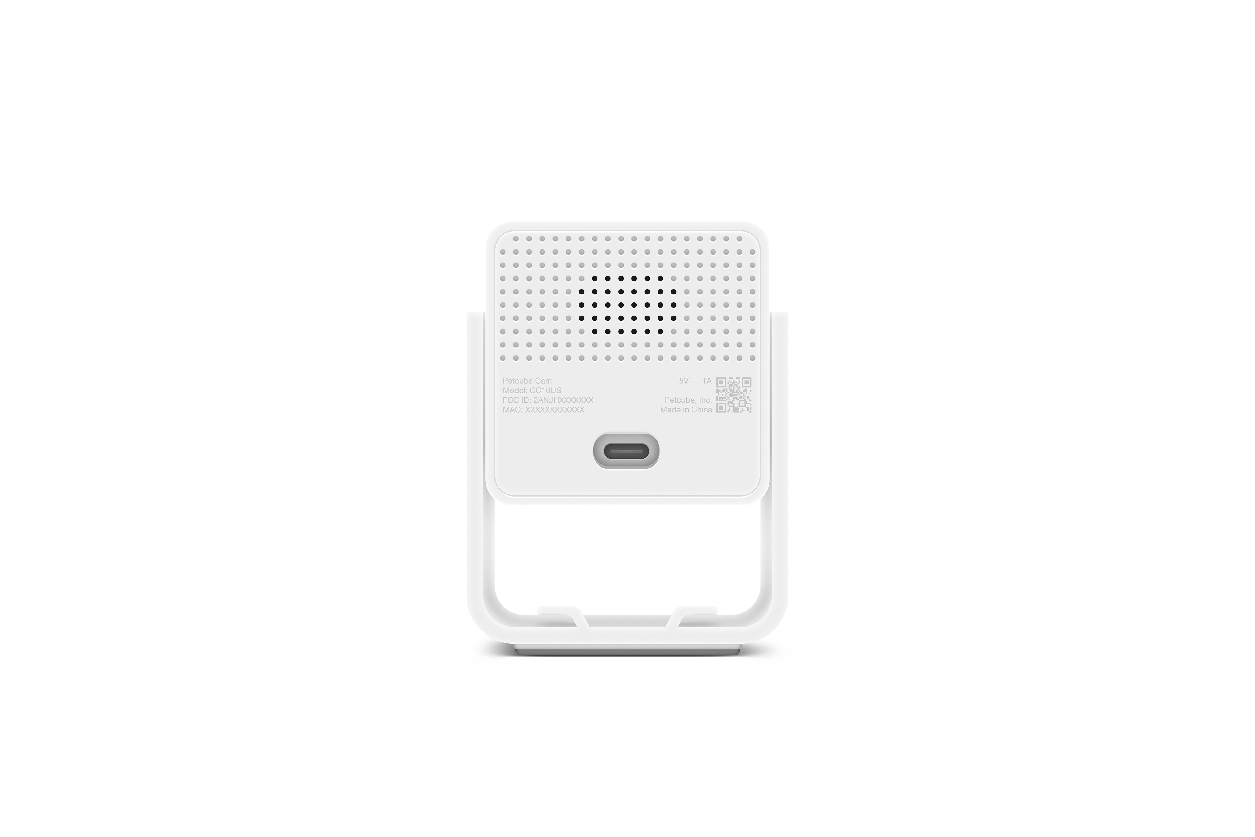 Weiße Petcube Cam mit Löchern und USB-C-Anschluss auf weißem Hintergrund.