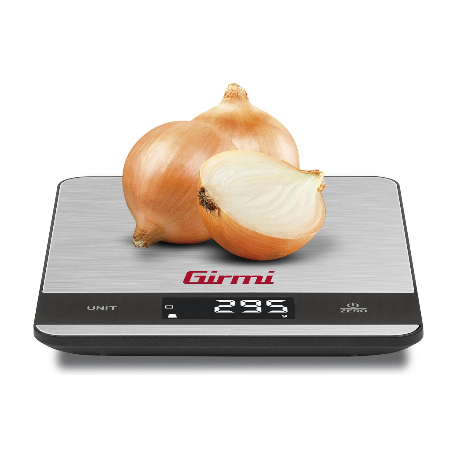 Due cipolle e mezza cipolla su una bilancia da cucina digitale che mostra 295 grammi.