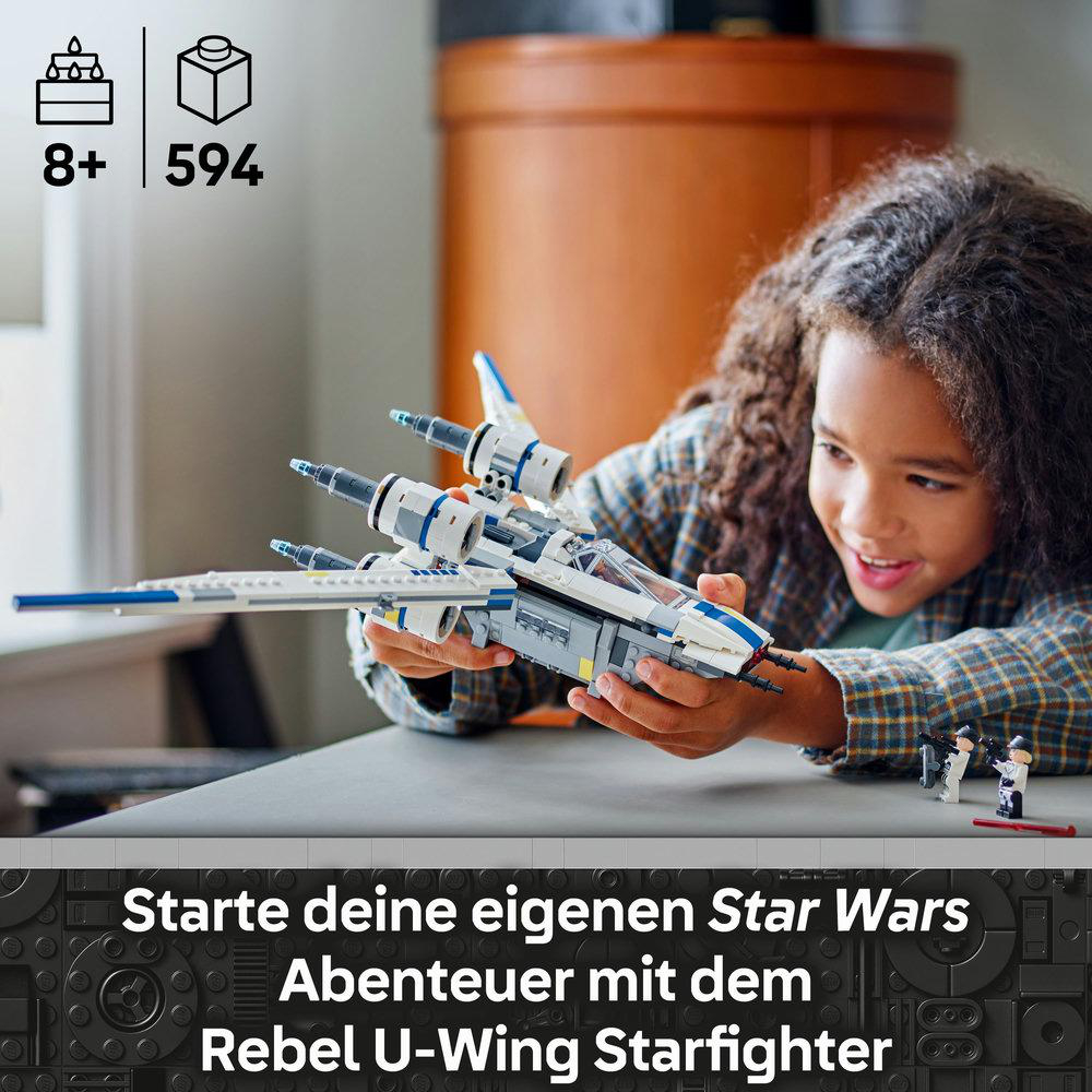Ein Kind hält einen Lego Star Wars Rebel U-Wing Starfighter. Das Set ist ab 8 Jahren und besteht aus 594 Teilen.