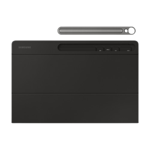 Una funda negra para tableta Samsung con un lápiz óptico encima. La funda tiene un diseño de teclado y el lápiz es plateado.