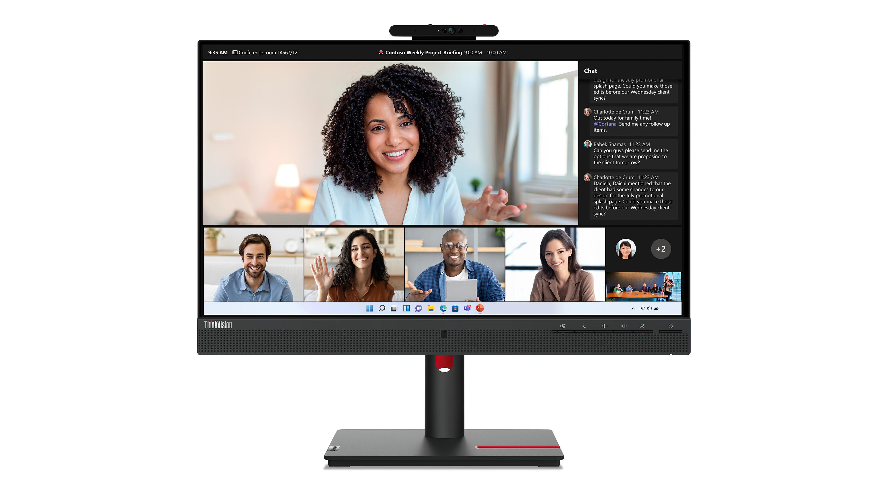 Monitor mit Videoanruf von fünf Personen. Chatfenster sichtbar. Der Monitor ist schwarz mit rotem Sockel.